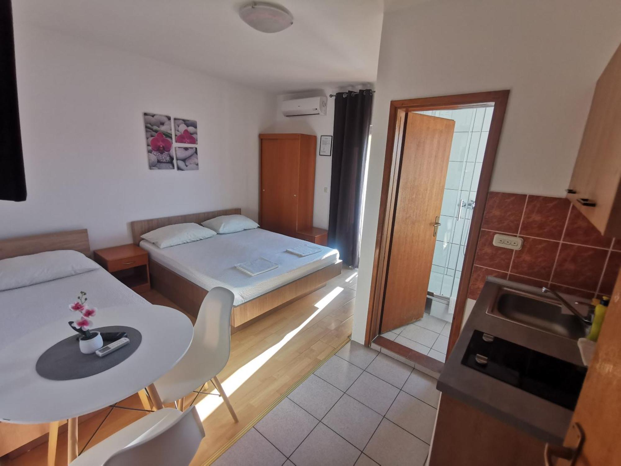 Apartmani Lezenic M Neum Exterior photo