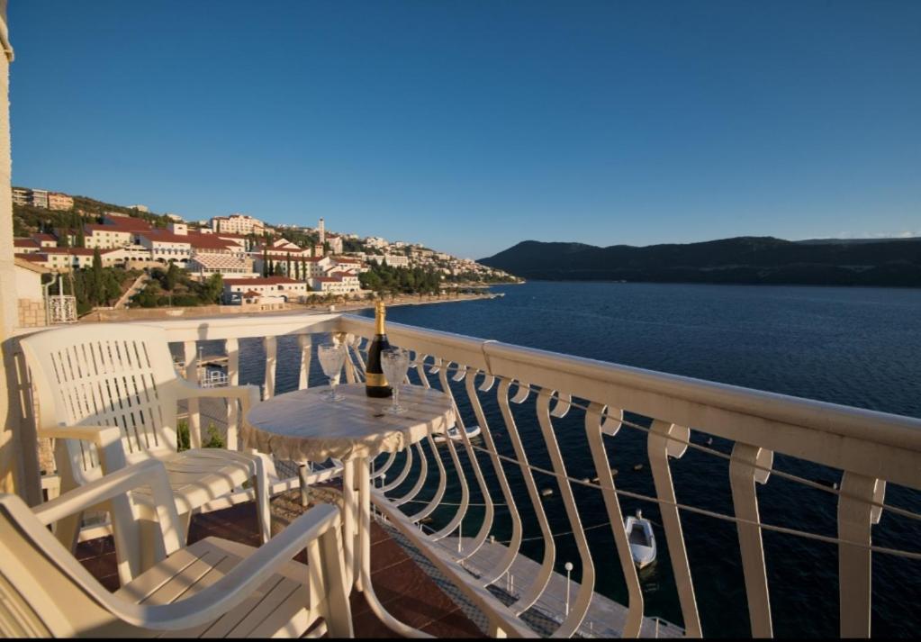 Apartmani Lezenic M Neum Exterior photo